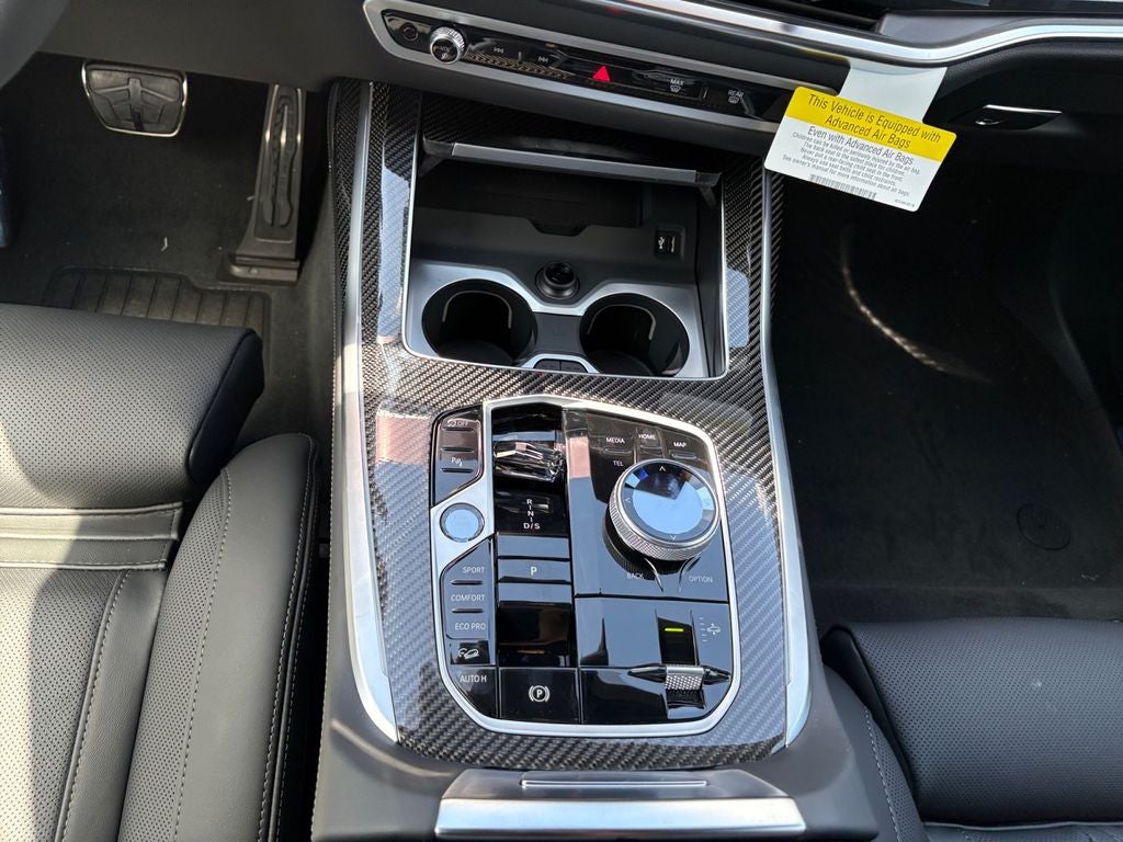 2027 BMW X7 M60i