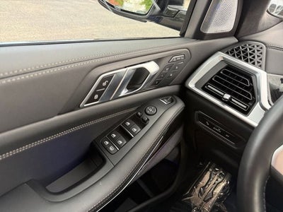 2026 BMW X7 M60i
