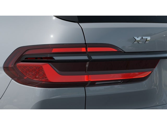 2027 BMW X7 M60i