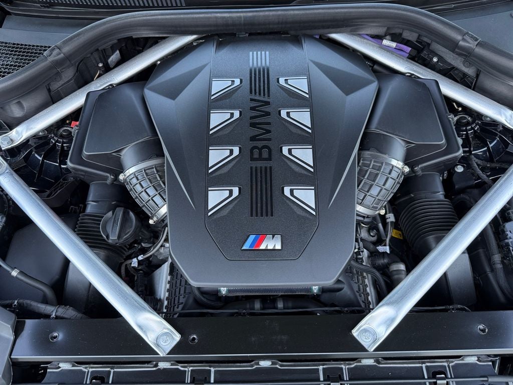 2025 BMW X5 M60i