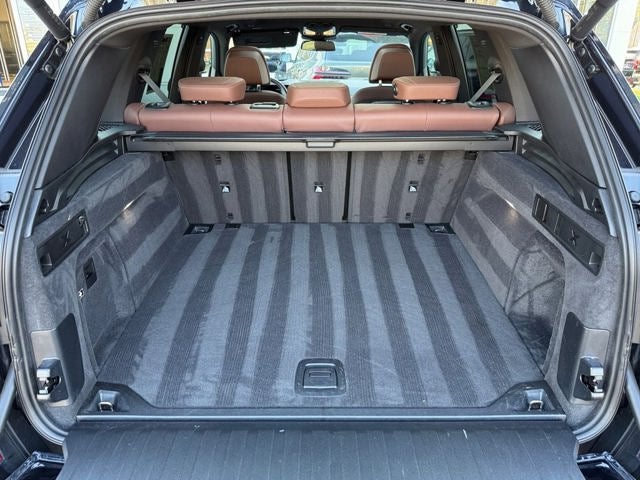 2025 BMW X5 M60i