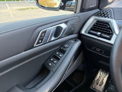 2026 BMW X5 M60i