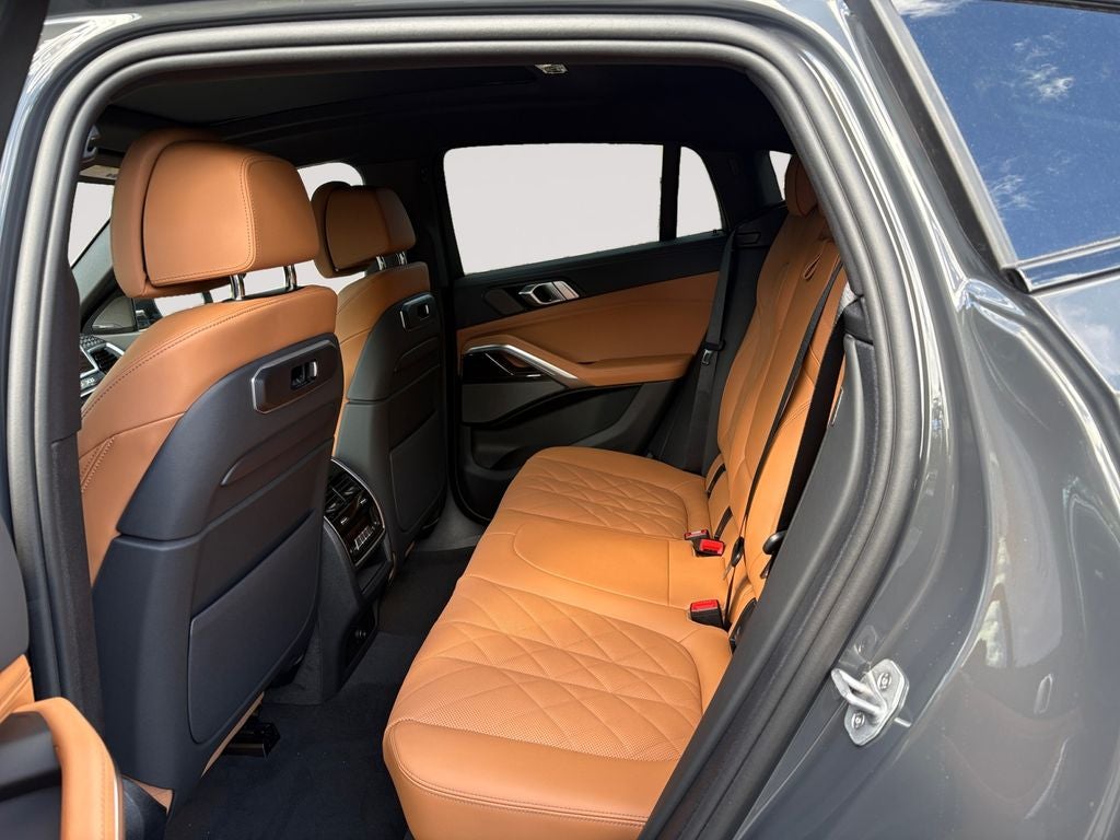 2027 BMW X6 xDrive40i