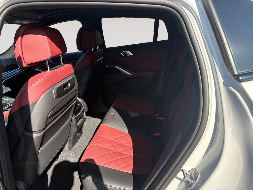 2027 BMW X6 xDrive40i