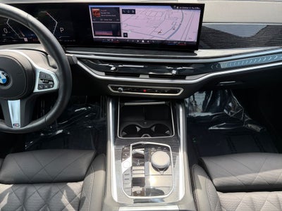 2025 BMW X6 xDrive40i