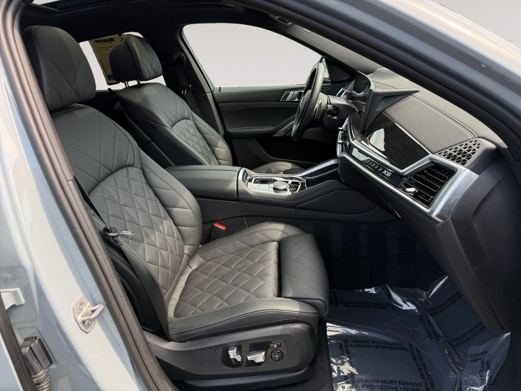 2025 BMW X6 xDrive40i