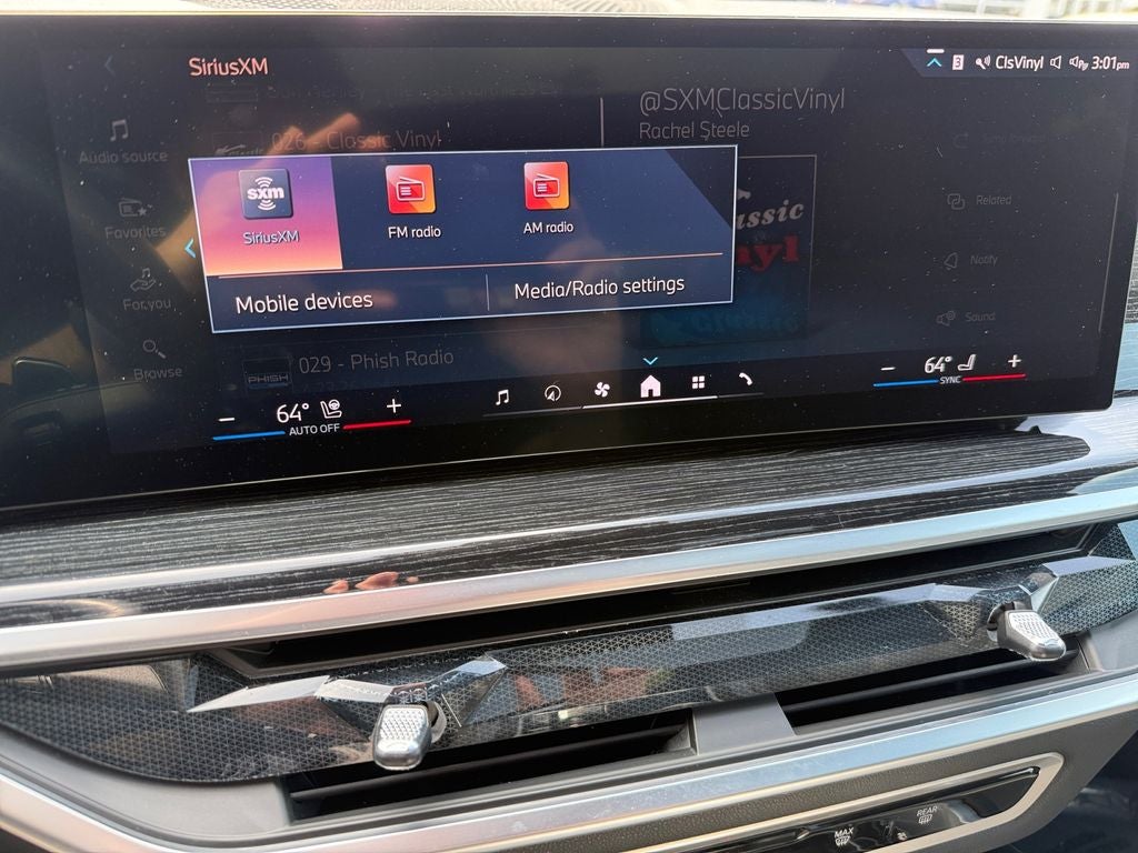 2025 BMW X6 xDrive40i