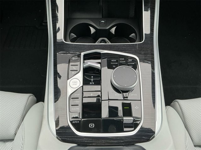 2026 BMW X5 xDrive50e M Sport