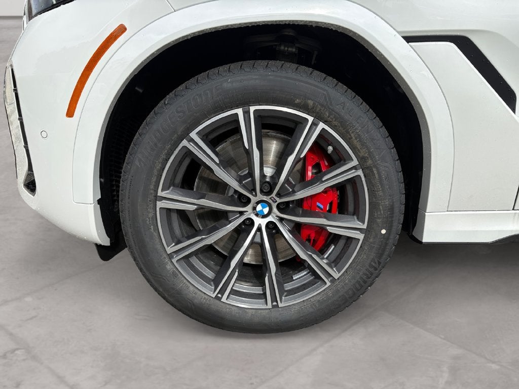 2027 BMW X6 M60i