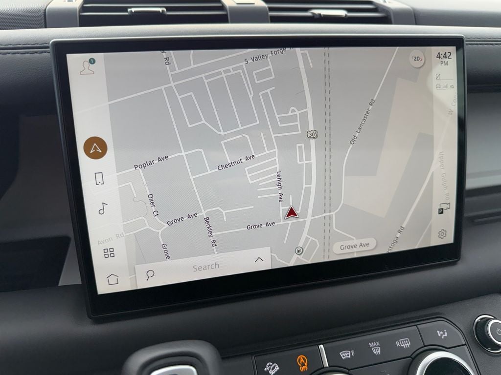 2025 Land Rover Defender 130 X-Dynamic SE