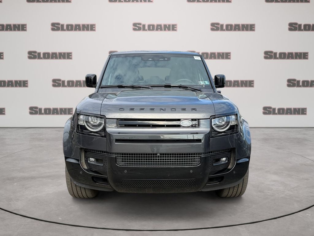 2025 Land Rover Defender 130 X-Dynamic SE