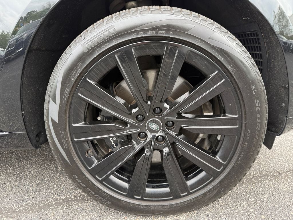 2025 Land Rover Range Rover SE