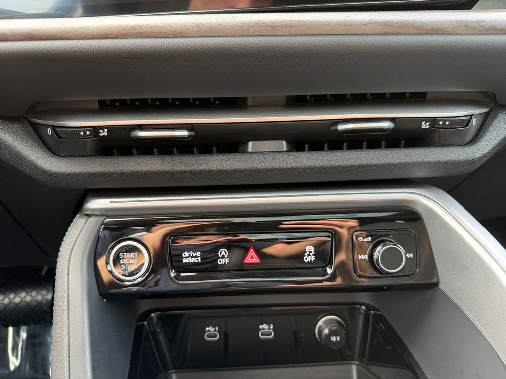 2025 Audi Q5 quattro