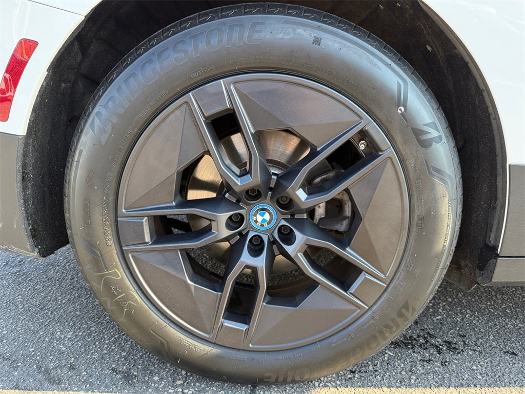 2023 BMW iX xDrive50