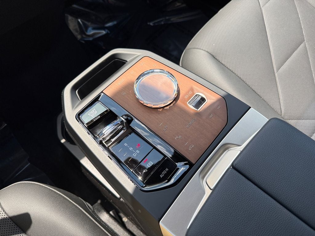 2024 BMW iX M60