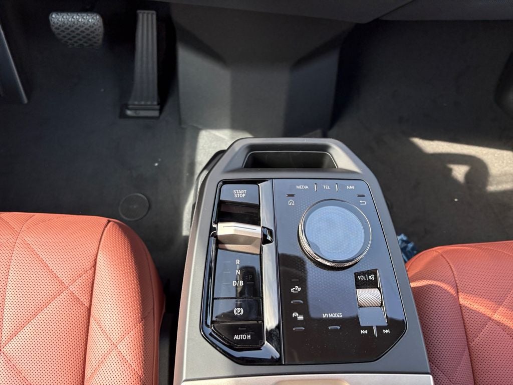 2026 BMW iX xDrive45