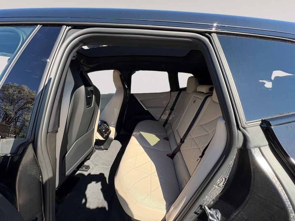 2026 BMW iX xDrive45