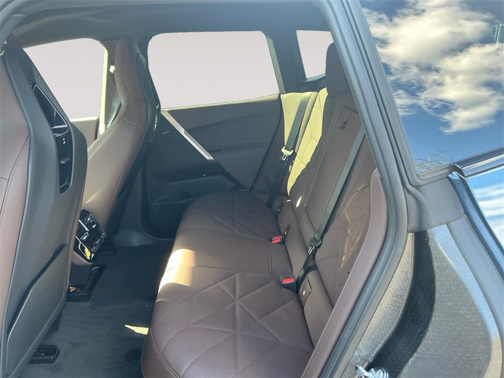 2026 BMW iX xDrive45