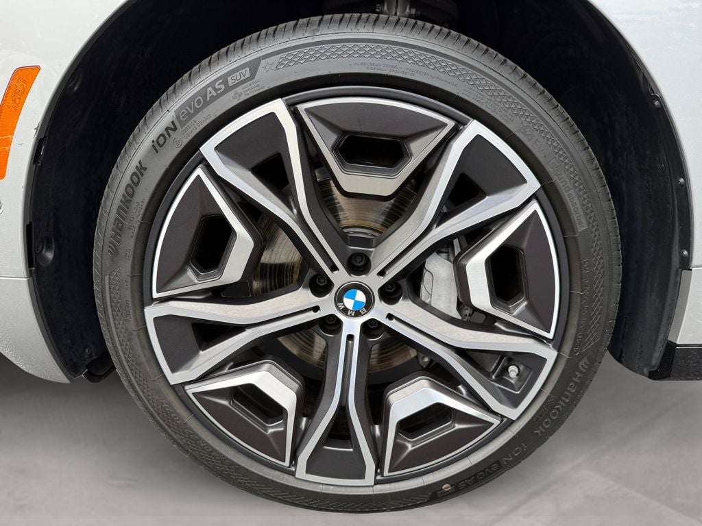 2026 BMW iX xDrive60