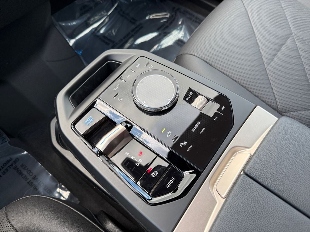 2026 BMW iX xDrive60