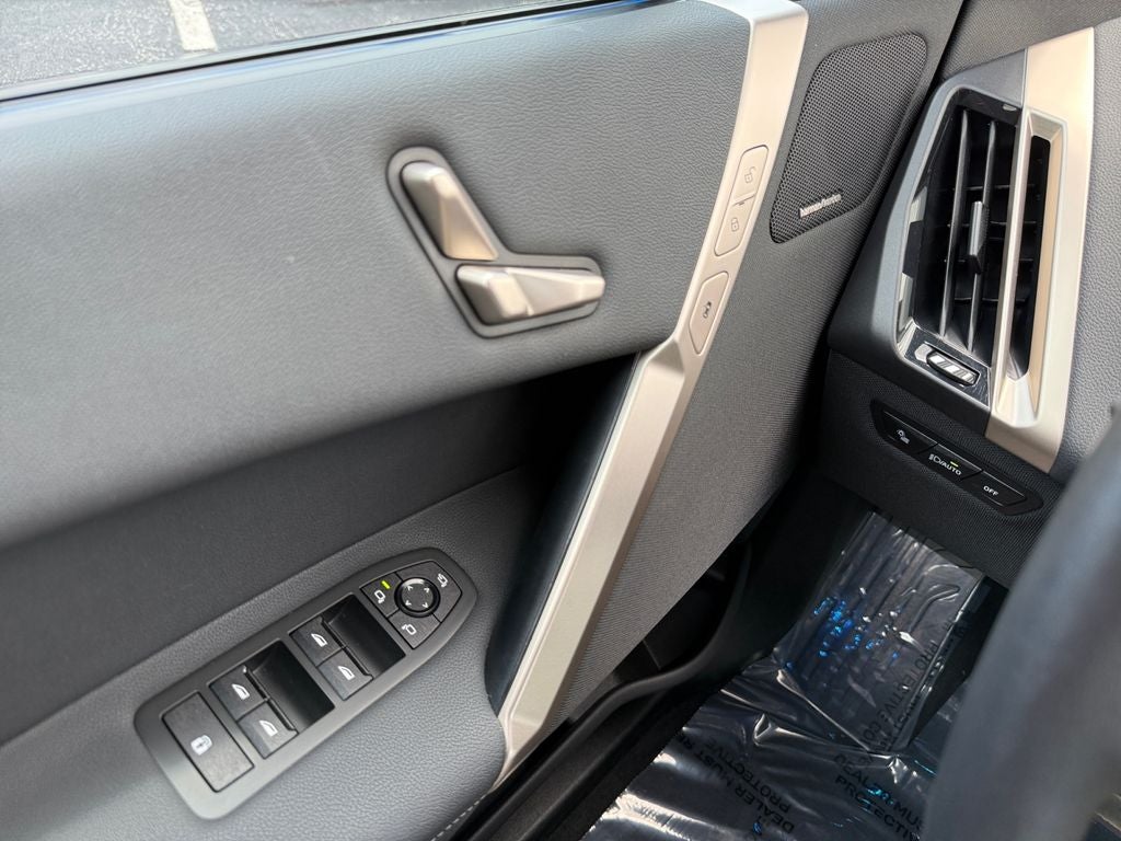 2026 BMW iX xDrive60