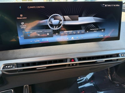 2026 BMW iX xDrive60