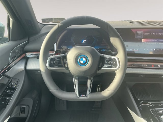 2026 BMW 5 Series 550e xDrive