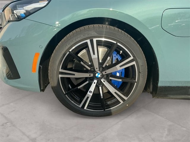 2026 BMW 5 Series 550e xDrive