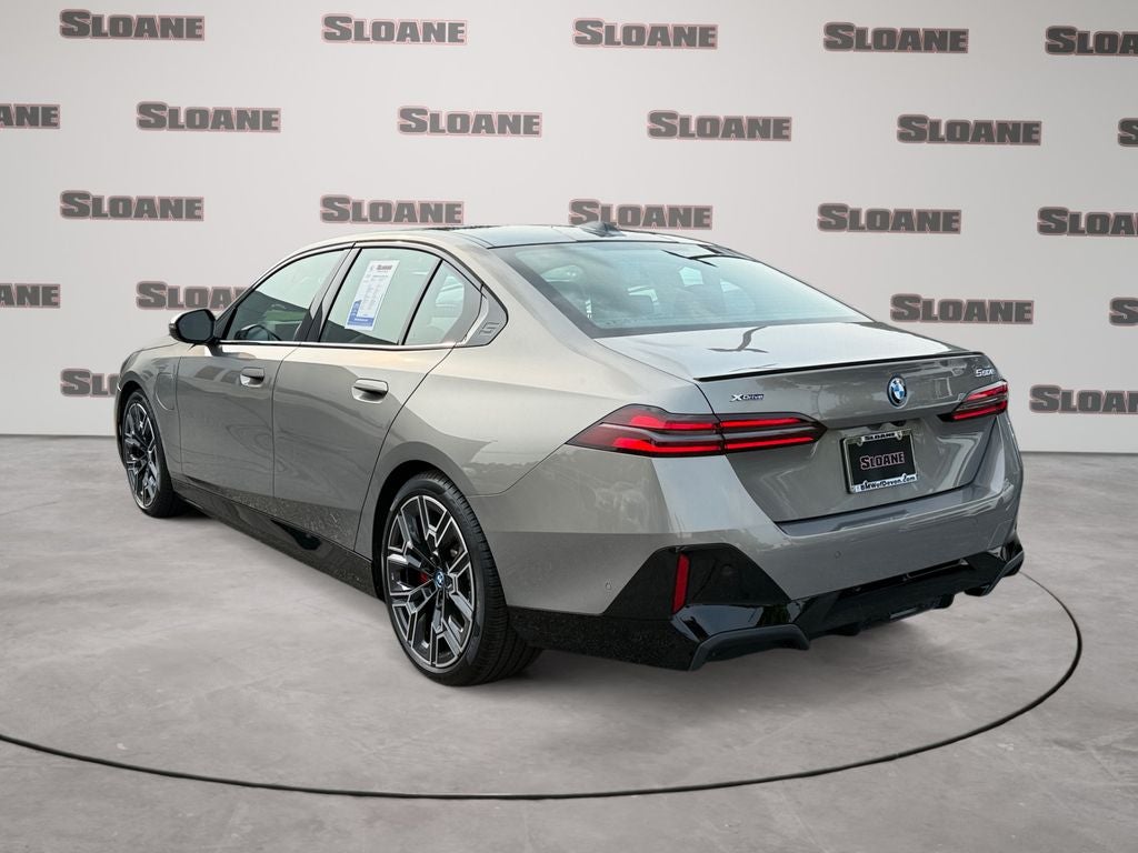 2025 BMW 5 Series 550e xDrive