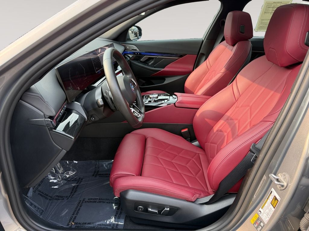2025 BMW 5 Series 550e xDrive