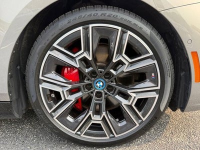 2025 BMW 5 Series 550e xDrive