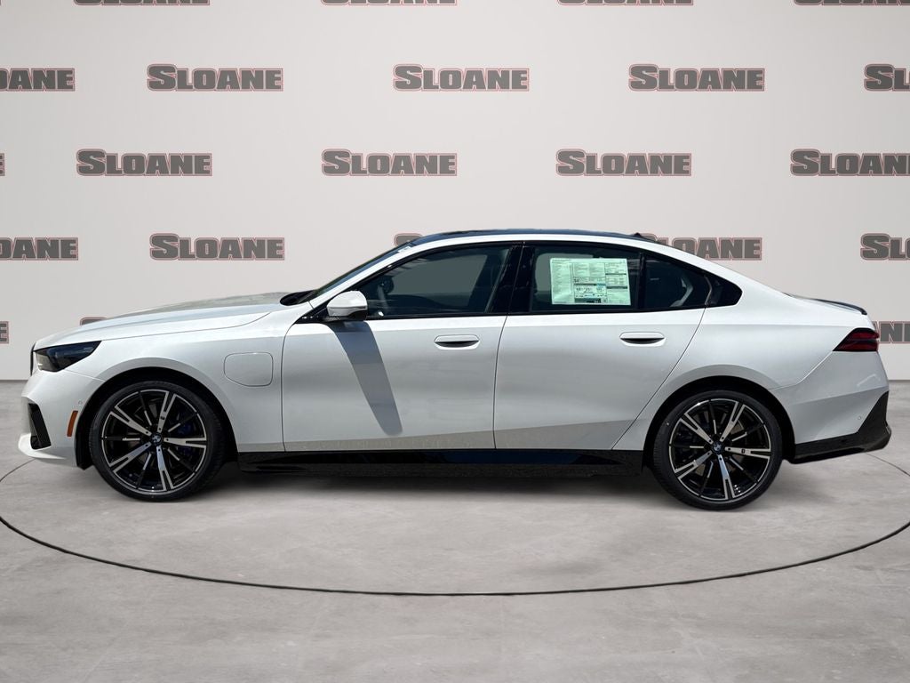 2027 BMW 5 Series 550e xDrive
