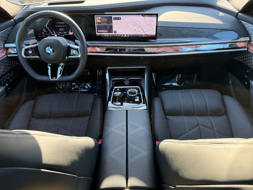2025 BMW 7 Series 740i xDrive