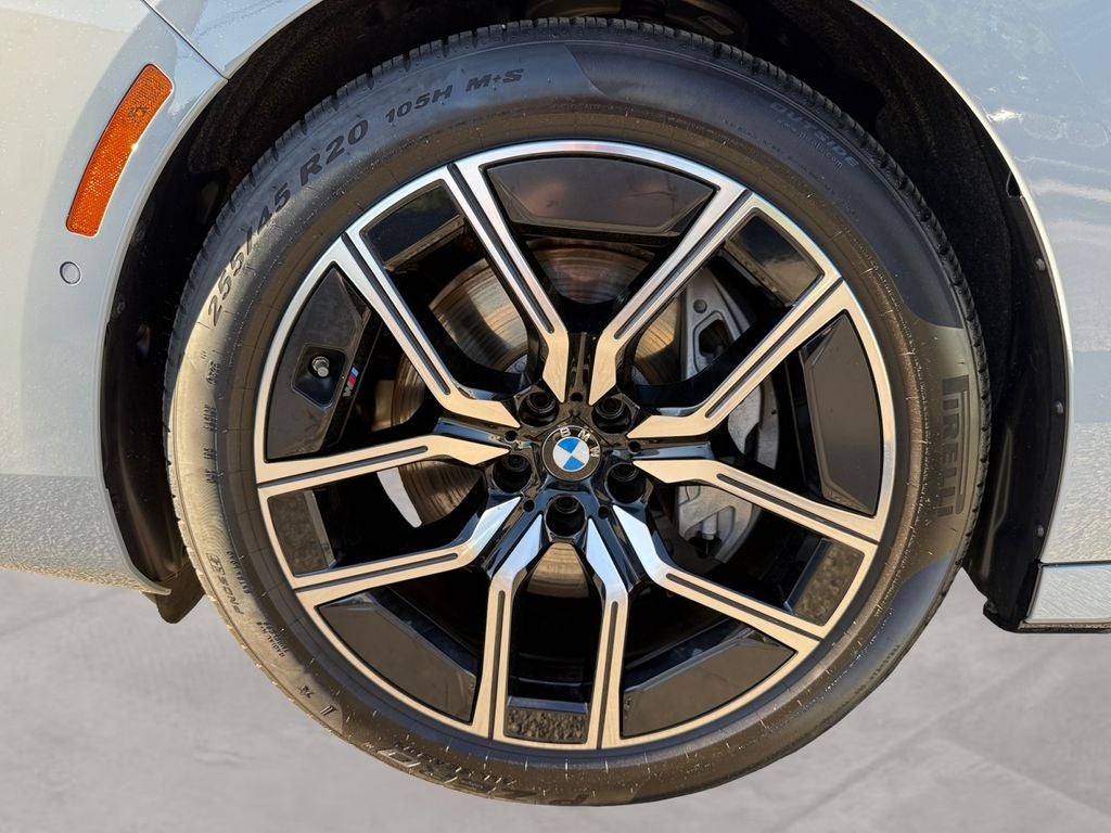 2025 BMW 7 Series 740i xDrive