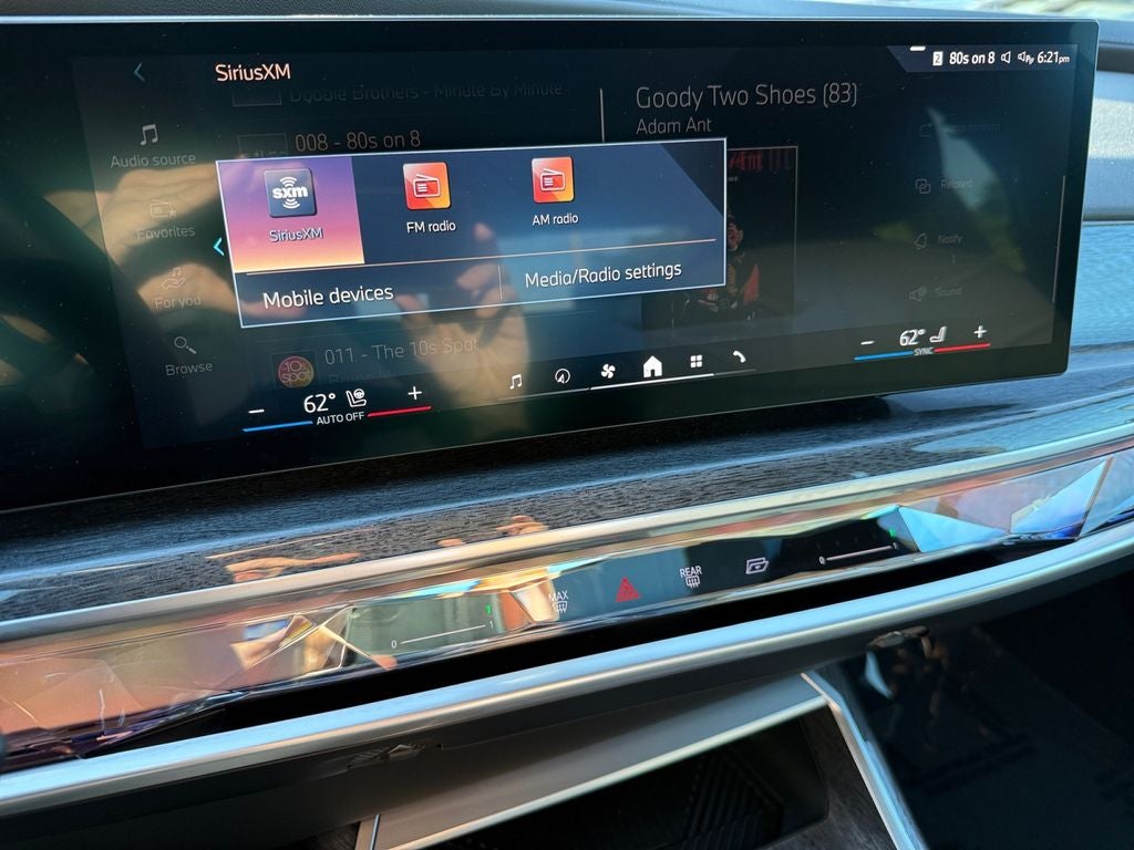 2025 BMW 7 Series 740i xDrive