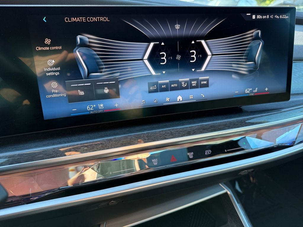 2025 BMW 7 Series 740i xDrive