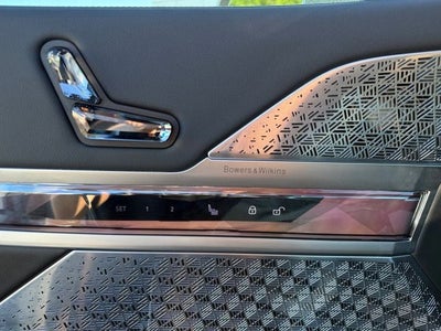 2025 BMW 7 Series 740i xDrive