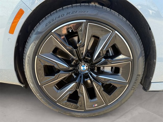 2023 BMW 7 Series 760i xDrive