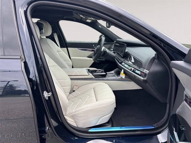 2025 BMW 7 Series 760i xDrive