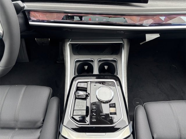 2025 BMW 7 Series 760i xDrive