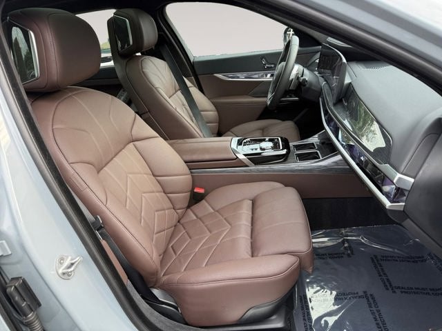 2026 BMW 7 Series 750e xDrive