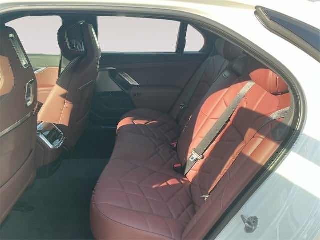 2026 BMW 7 Series 750e xDrive