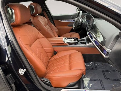 2026 BMW 7 Series 750e xDrive M Sport