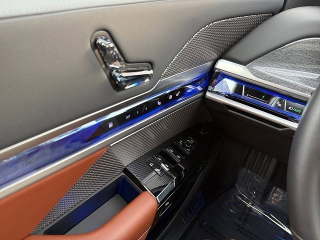 2026 BMW 7 Series 750e xDrive M Sport