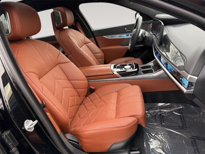 2025 BMW 7 Series 750e xDrive