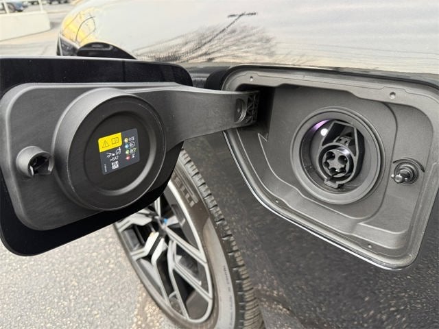 2025 BMW 7 Series 750e xDrive