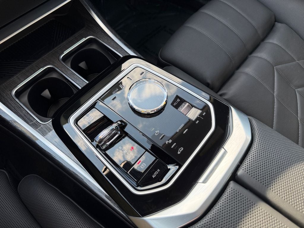 2026 BMW 7 Series 750e xDrive