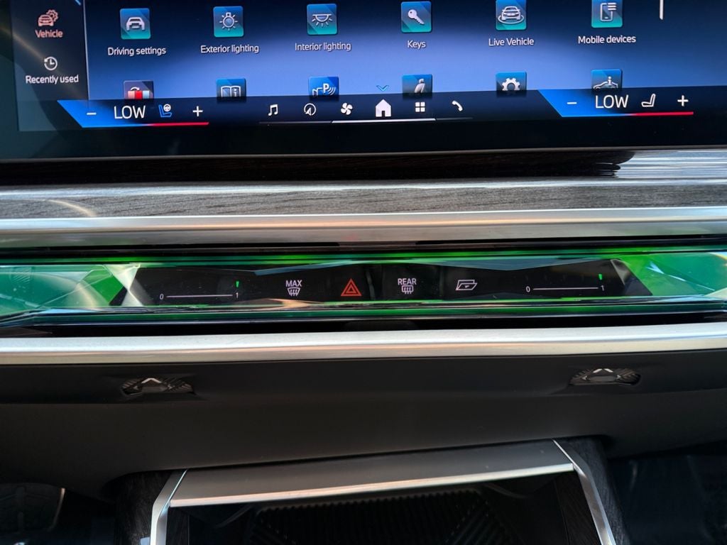 2026 BMW 7 Series 750e xDrive