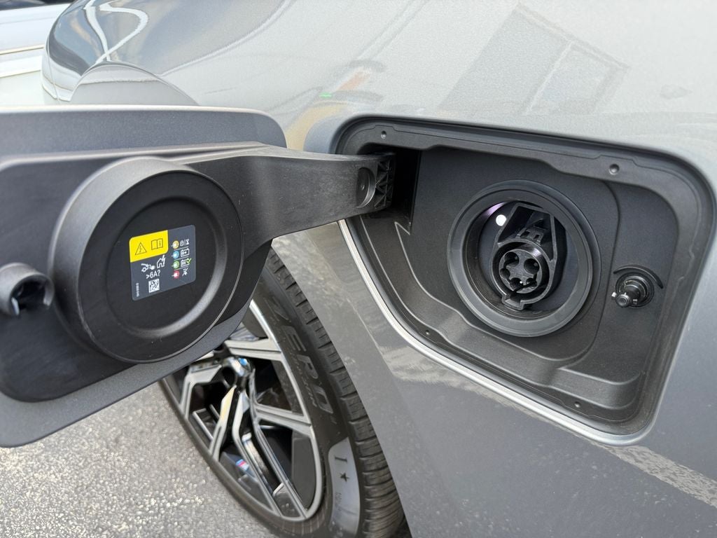 2026 BMW 7 Series 750e xDrive