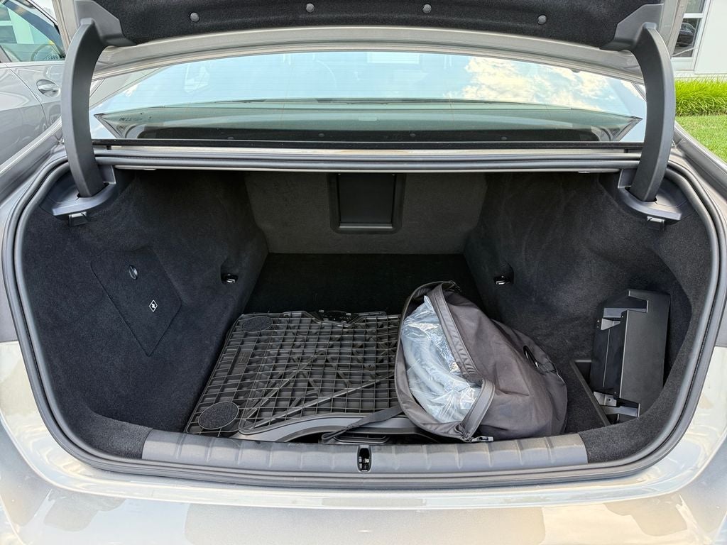 2026 BMW 7 Series 750e xDrive